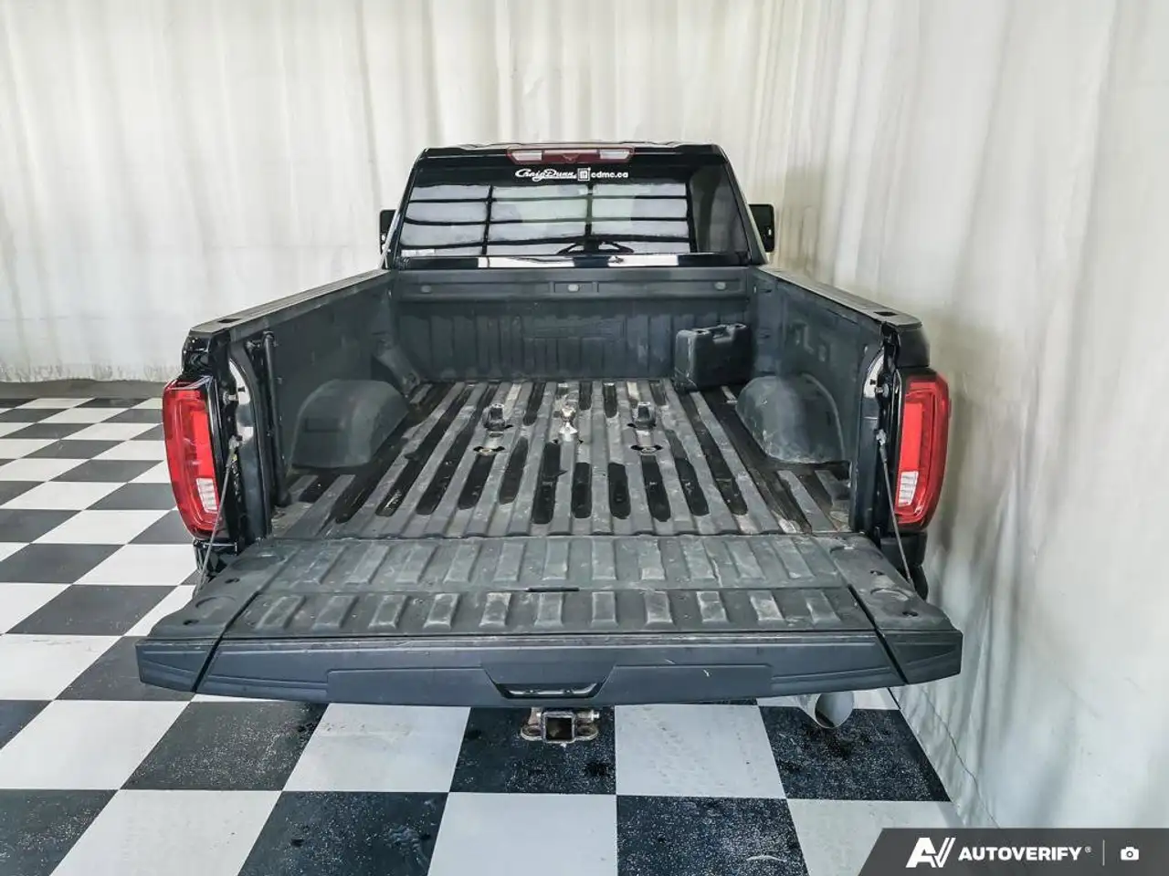 GMC Sierra 2500HD photo GMC Sierra 2500HD