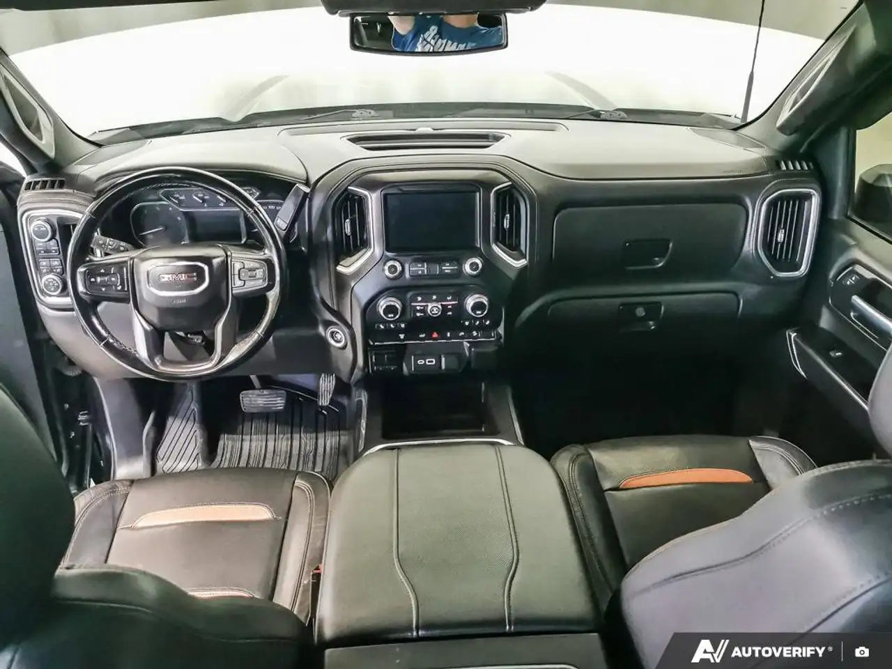 GMC Sierra 2500HD photo GMC Sierra 2500HD