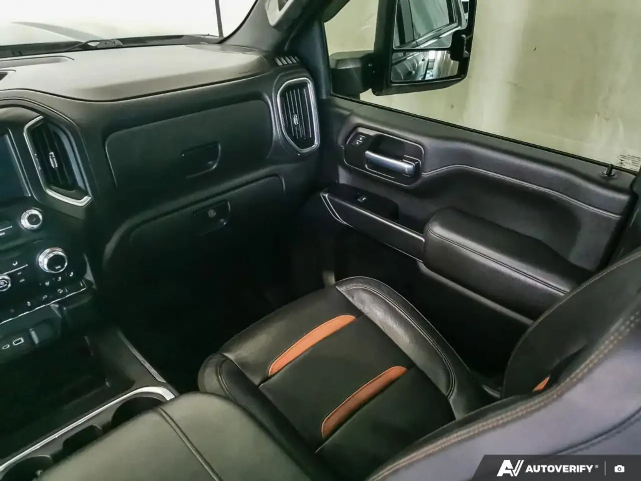 GMC Sierra 2500HD photo GMC Sierra 2500HD
