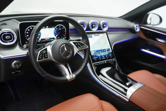 Mercedes-Benz C-Class view 11