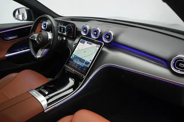 Mercedes-Benz C-Class view 7