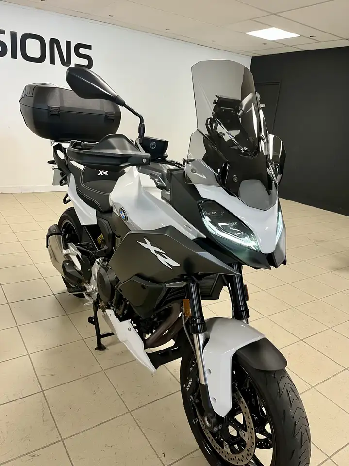 BMW F 900 XR