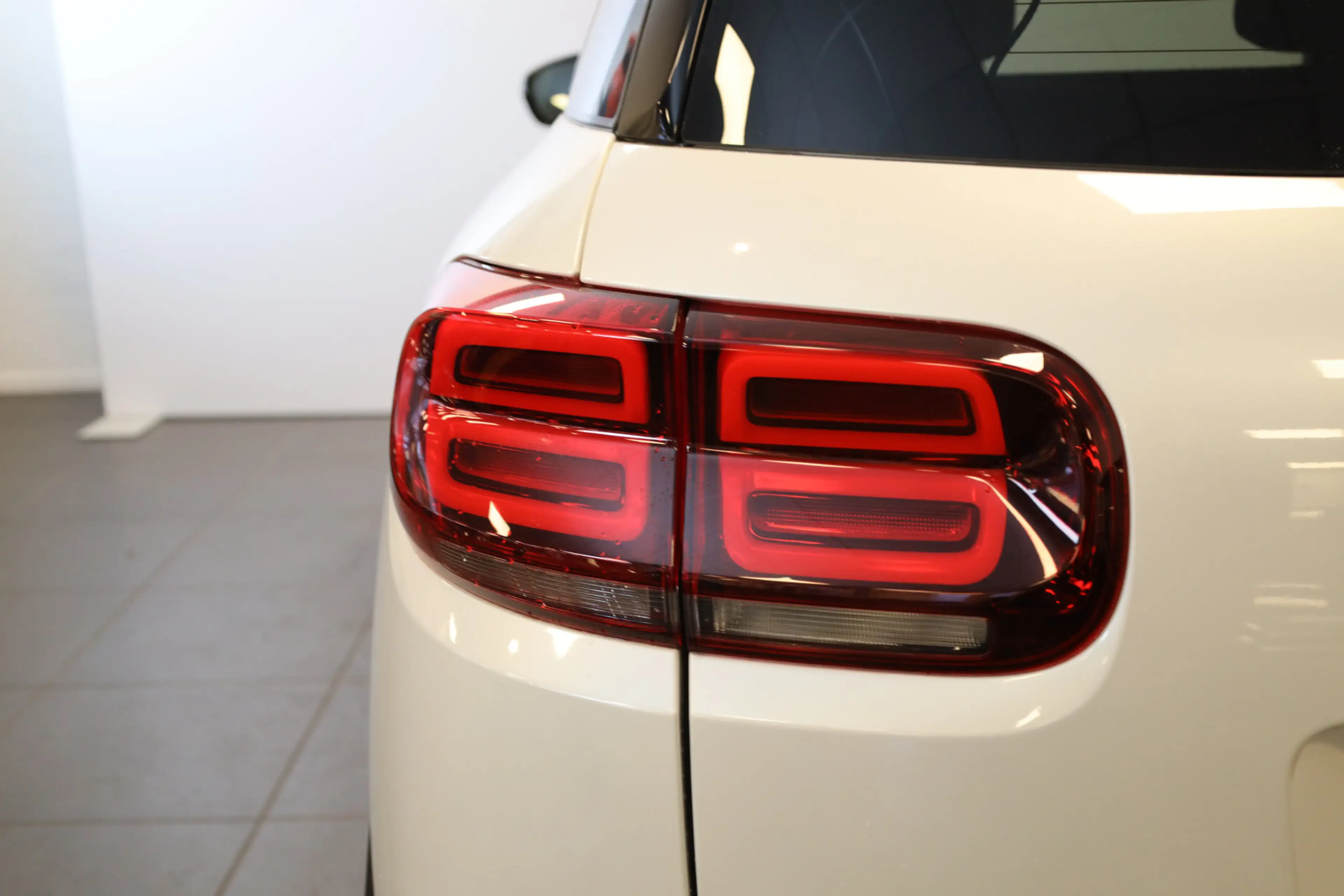 Citroen C5 Aircross PT 180 Automaat-8 Feel Camera | Navi | 1500 kg tre — photo 14