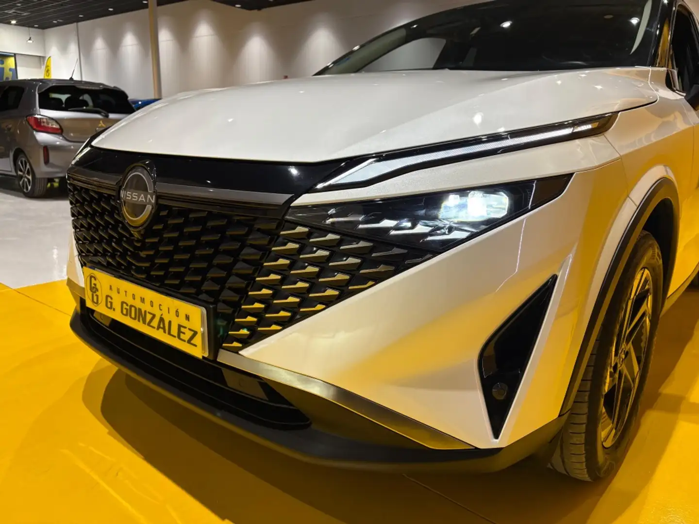 Nissan Qashqai 1.3 DIG-T mHEV 12V N-Connecta 4x2 103kW Blanc - 2