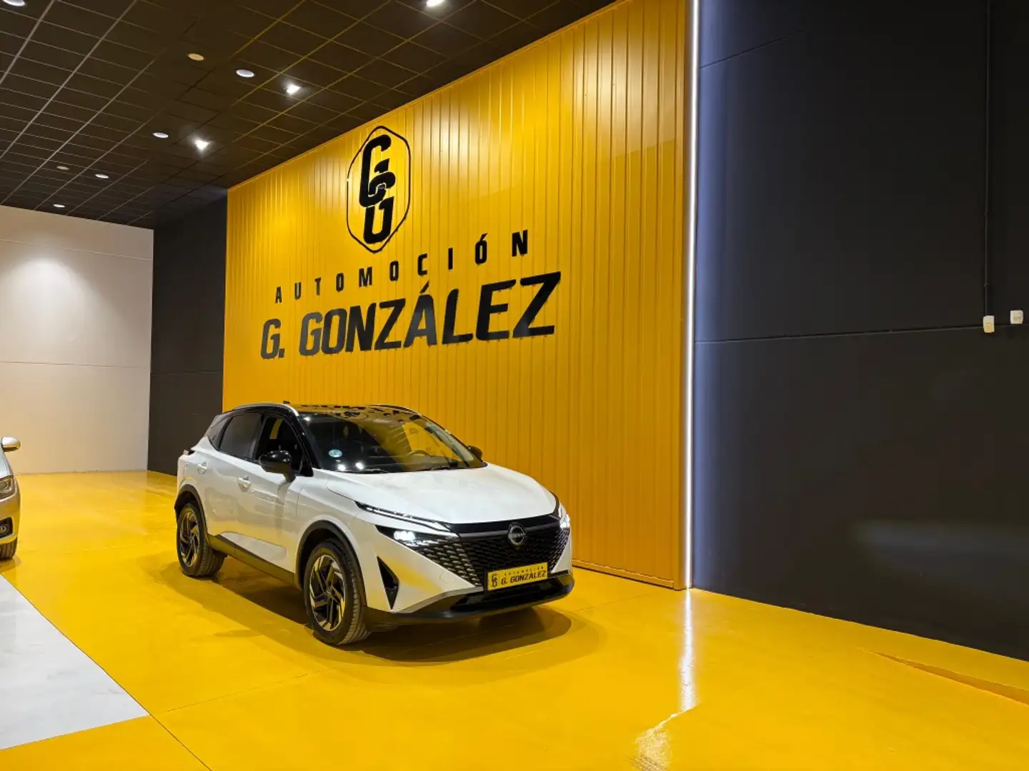 Nissan Qashqai 1.3 DIG-T mHEV 12V N-Connecta 4x2 103kW Blanc - 1