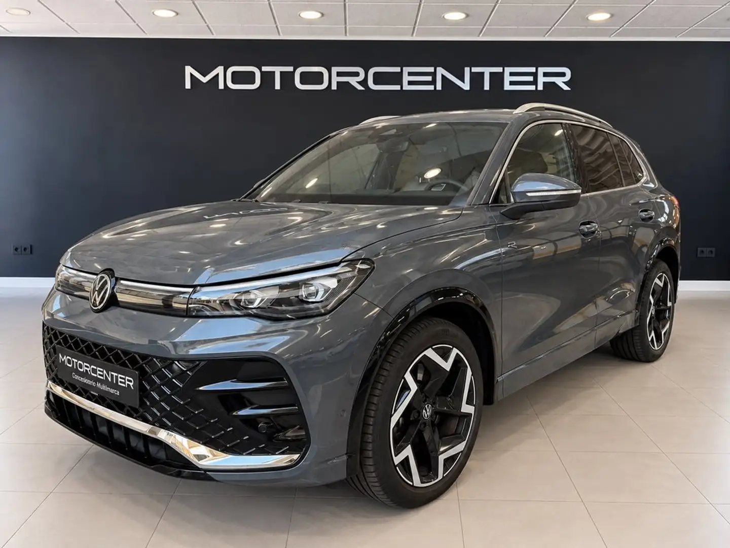 Volkswagen Tiguan 2.0TDI R-Line DSG 110kW Gris - 2