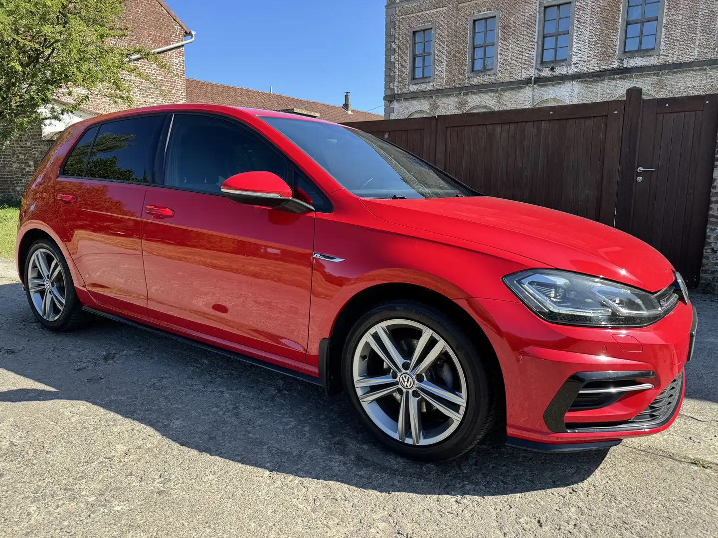 Volkswagen Golf 1.5 TSI ** R-LINE ** OPF DSG (EURO 6) Rood - 1