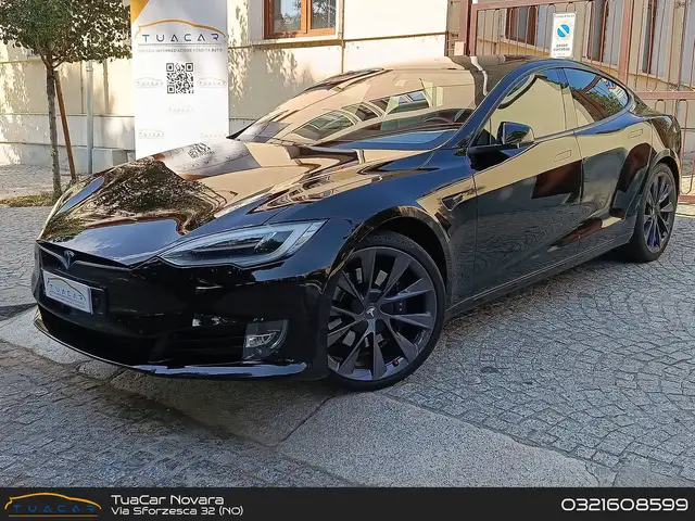 Tesla Model S -- 60