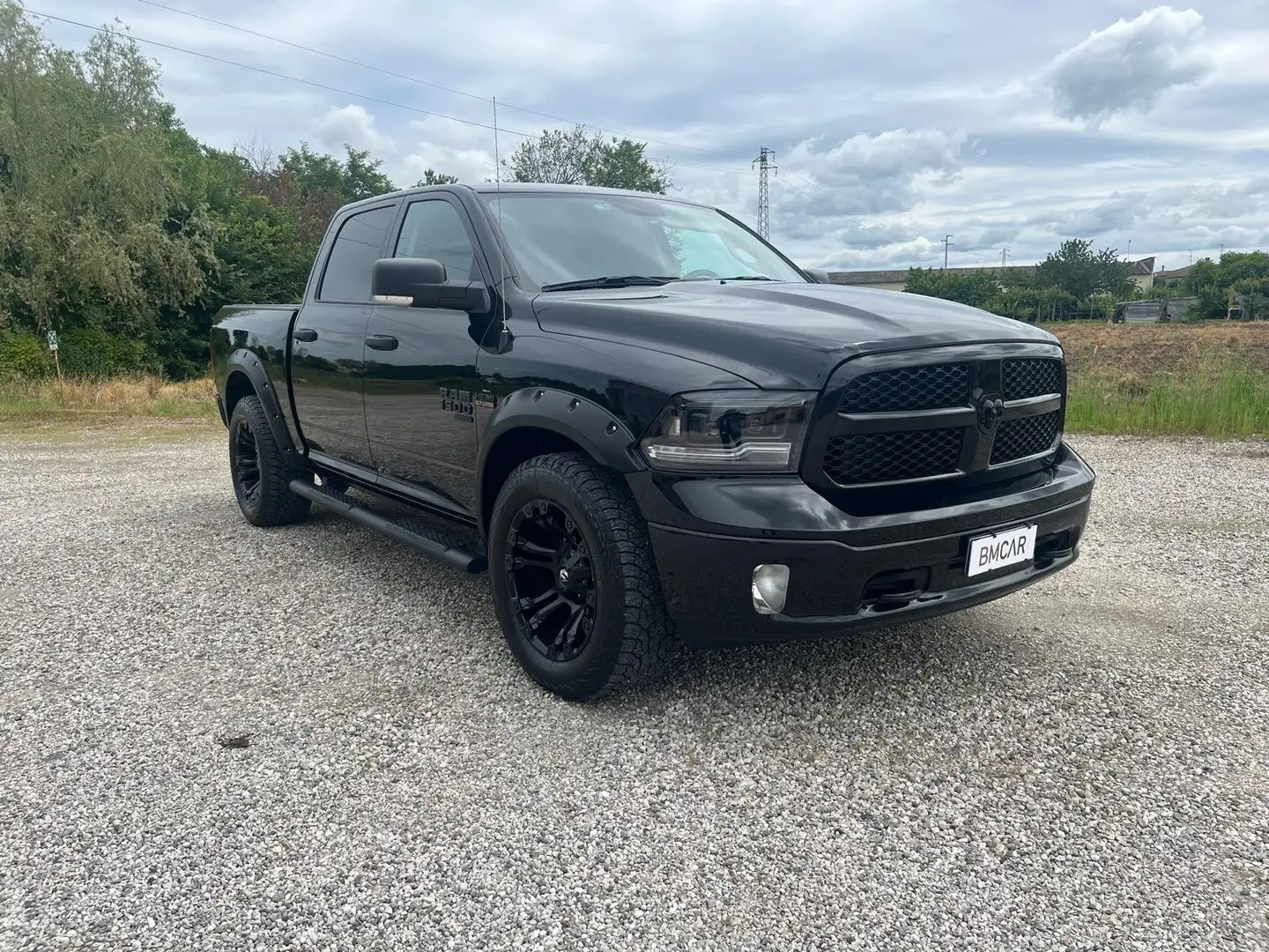 Dodge RAM Classic  Night Crew Cab 5.7 V8(GIA TARGATO ITALIA) Negro - 2