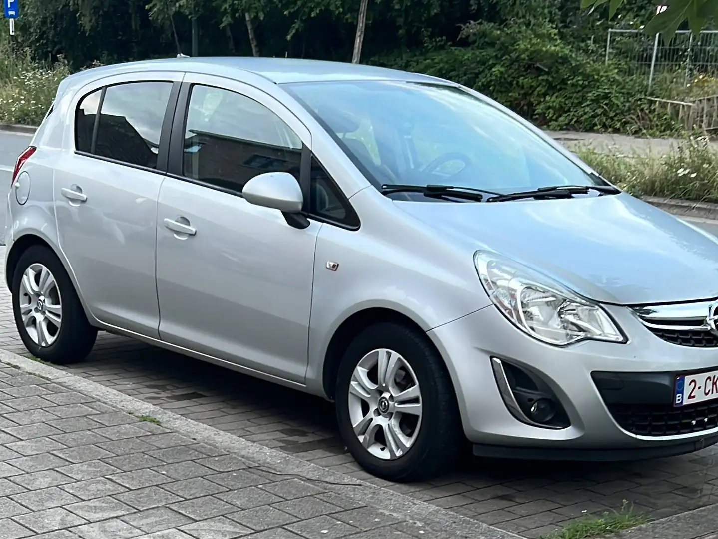 Opel Corsa Argent - 2
