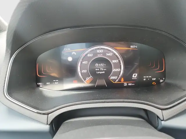 SEAT Arona view 11