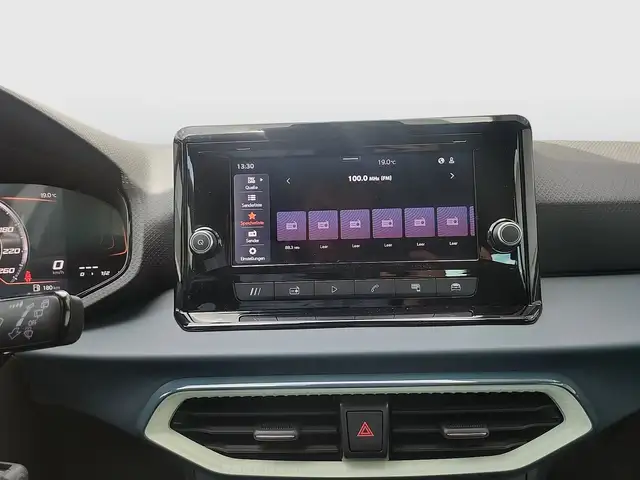 SEAT Arona view 13