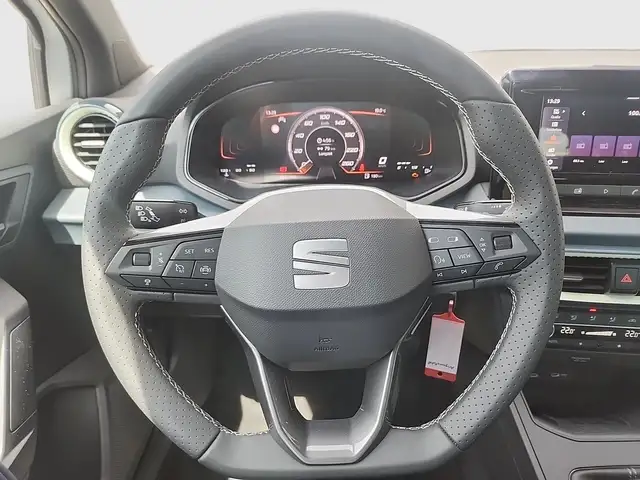 SEAT Arona view 10