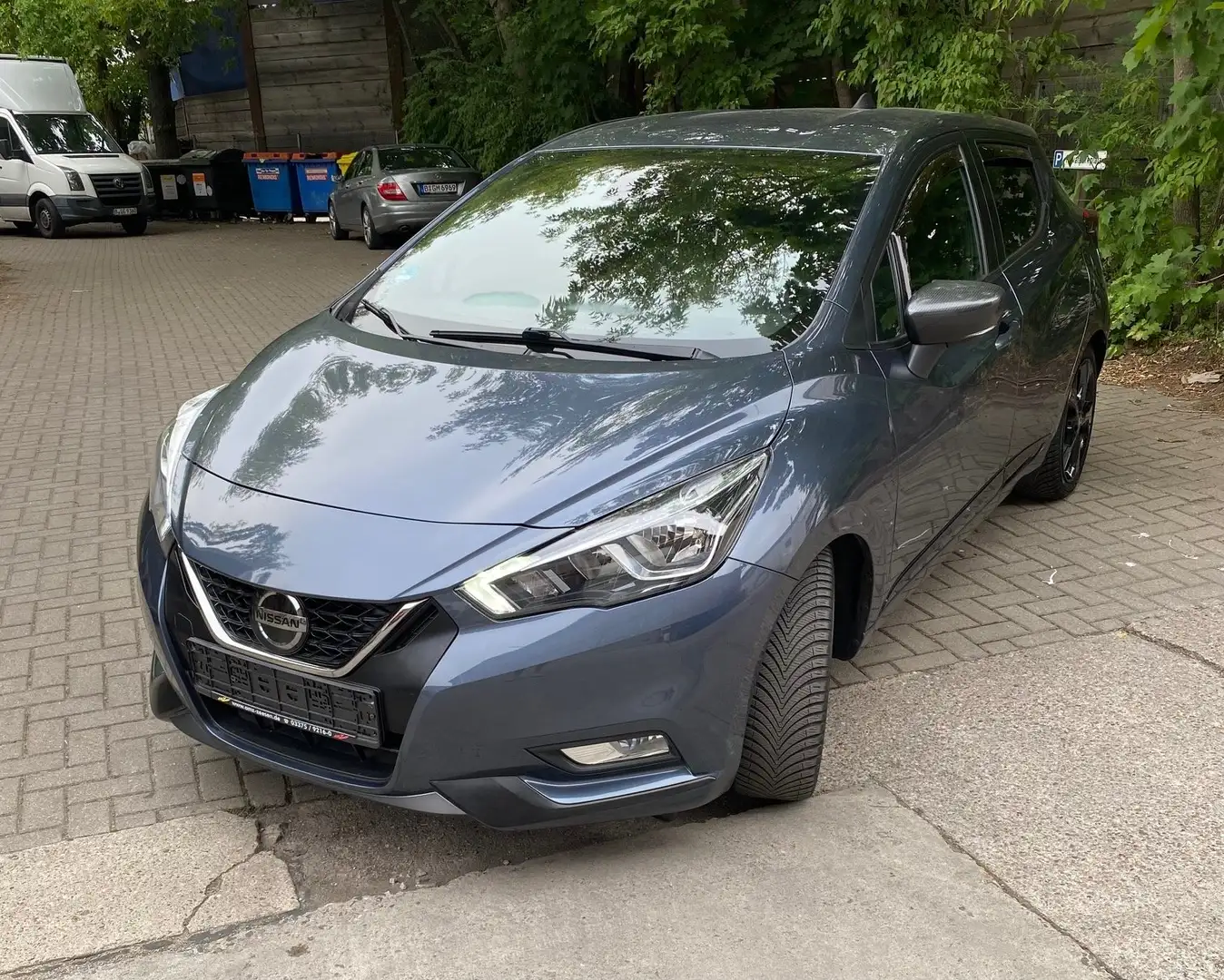 Nissan Micra N-Sport,Automatik,Navi,SHzg,Kamera,Leder Grijs - 1