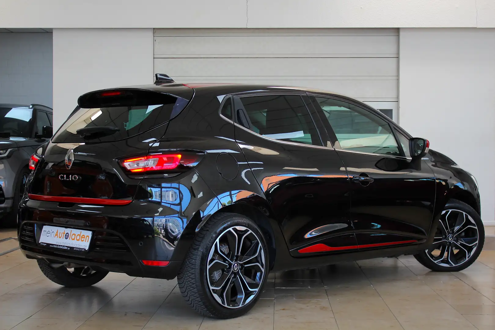 Renault Clio Intens ENERGY TCe Aut. *22.200KM*1.HAND*LEDER*LED* Schwarz - 2
