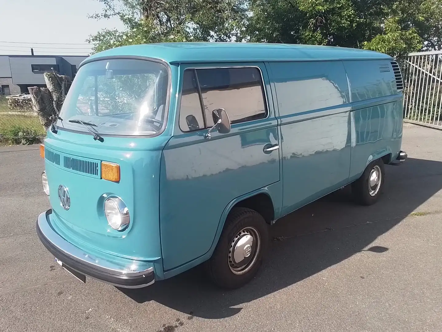 Volkswagen T2 Bleu - 1