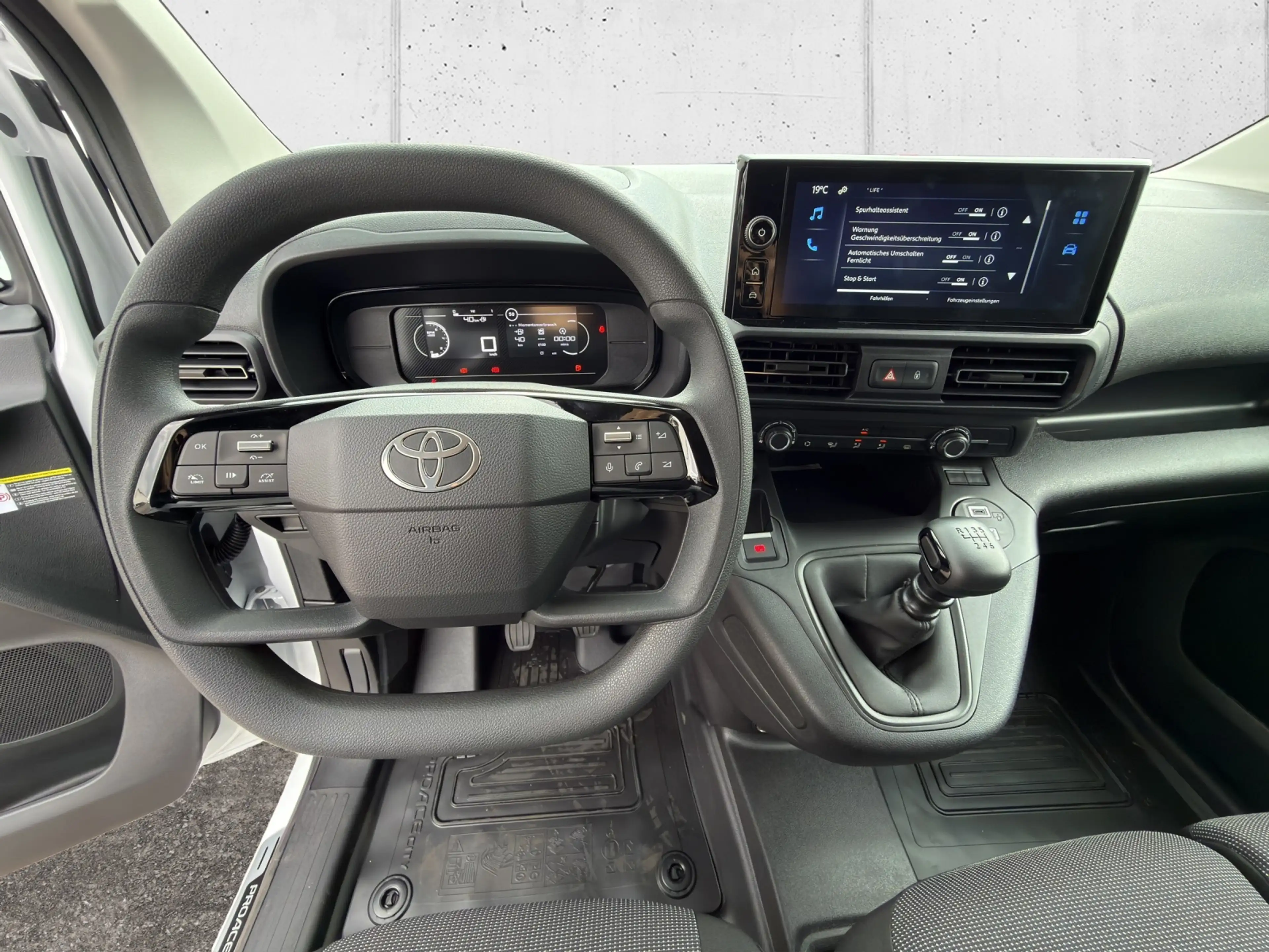 Toyota Proace City Meister 1,5 D-4D 102 L2 4-türig — photo 5