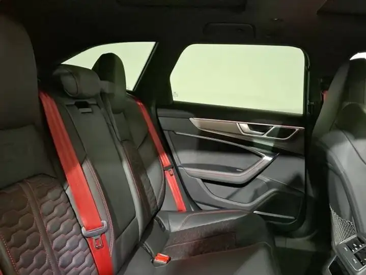 Audi A6 2022, foto 6