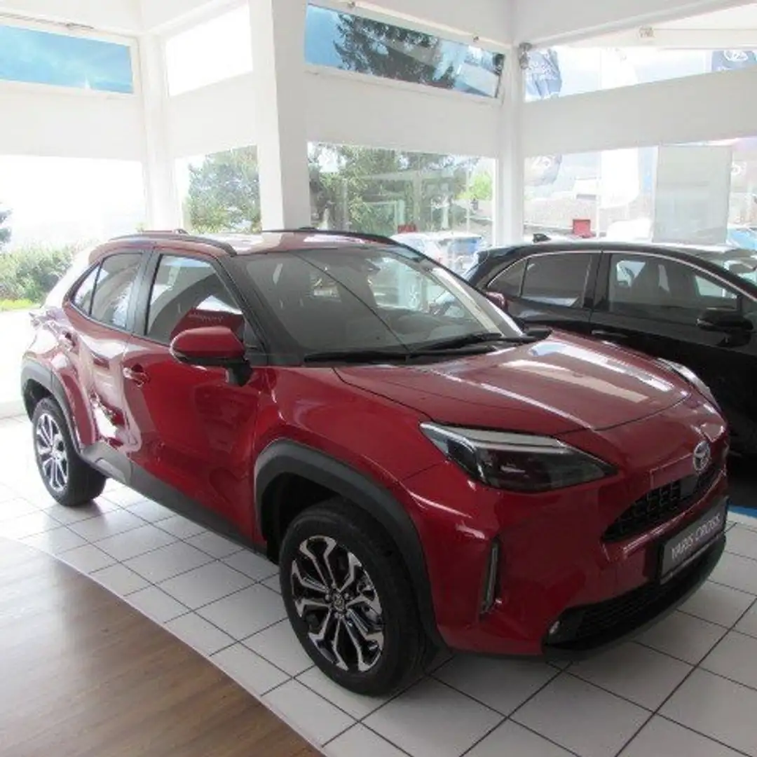 Toyota Yaris Cross Hybrid 2WD Active Drive +WP+Multimedia Aktionsprei Rosso - 1