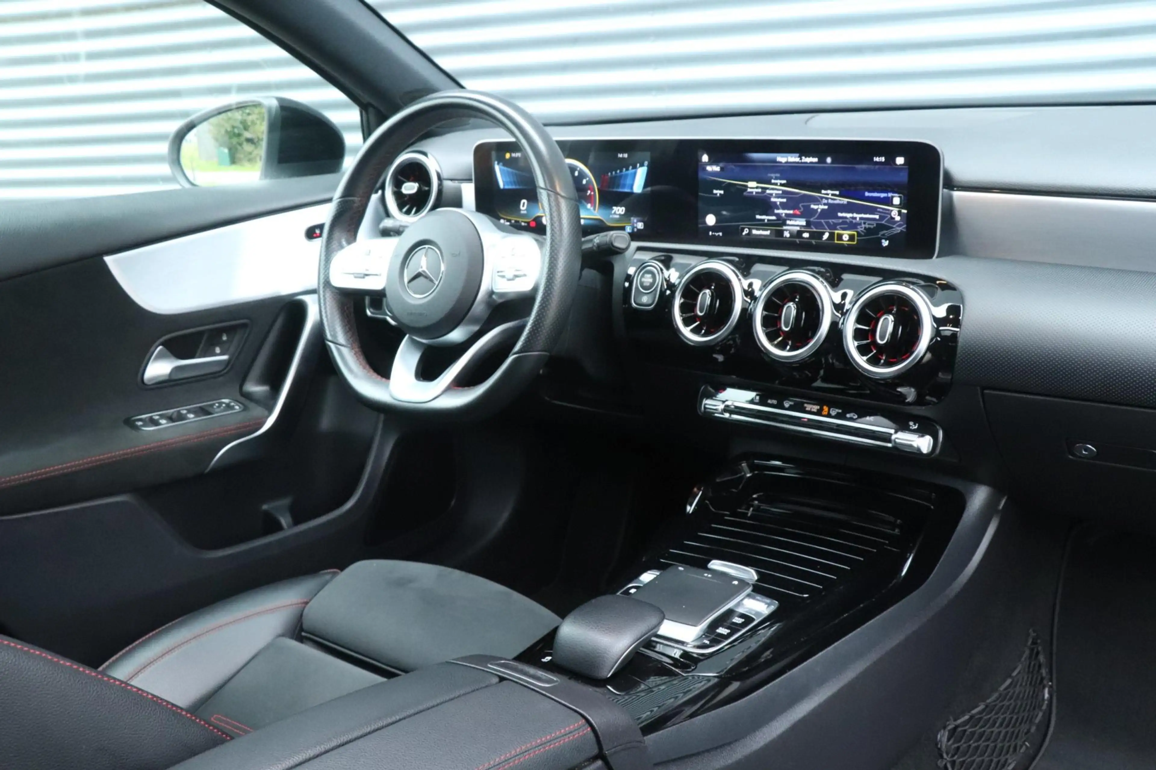 Mercedes-Benz A 35 AMG A35 4MATIC | PANO | CAMERA | VOL! — photo 30