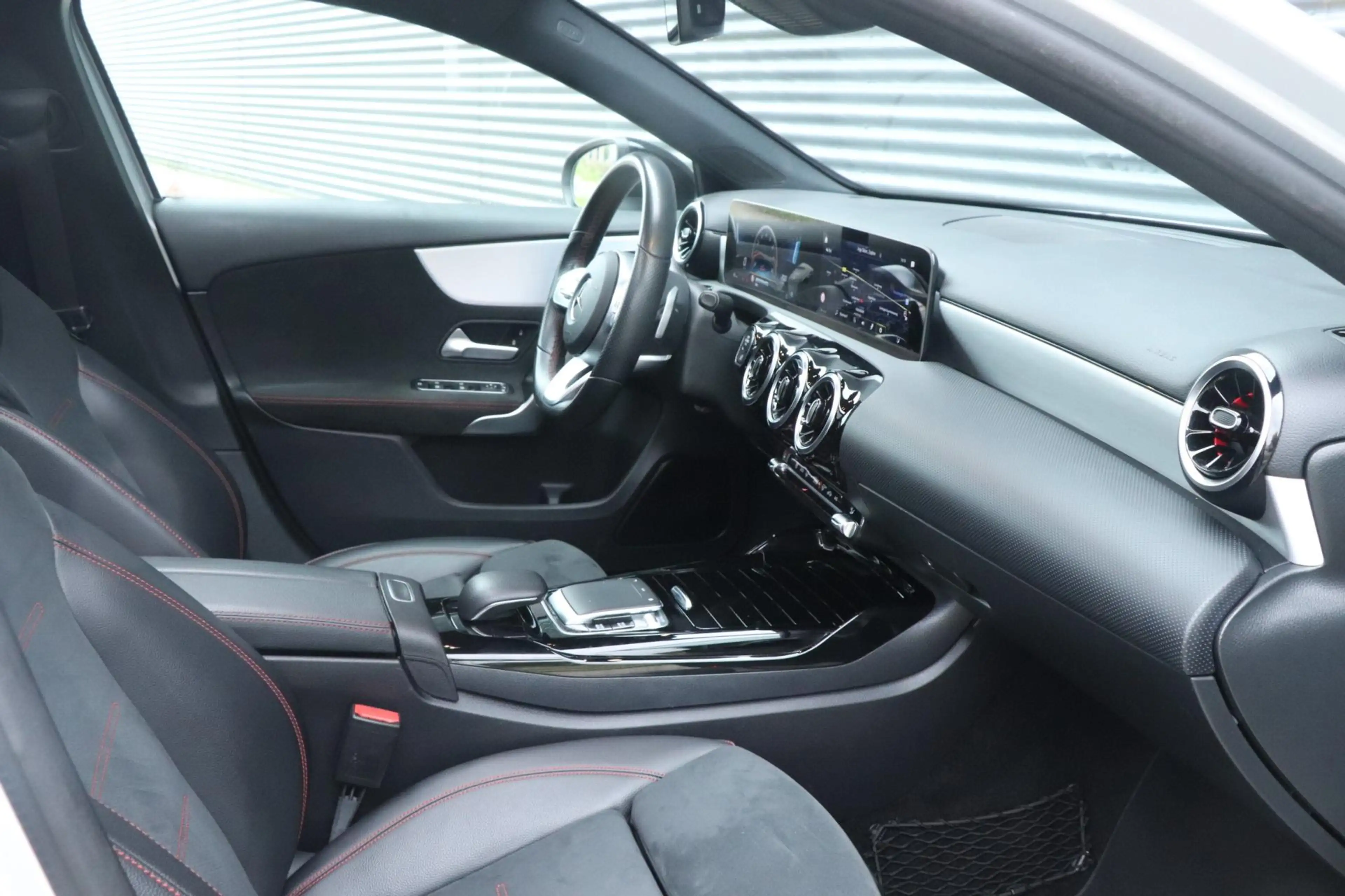 Mercedes-Benz A 35 AMG A35 4MATIC | PANO | CAMERA | VOL! — photo 29