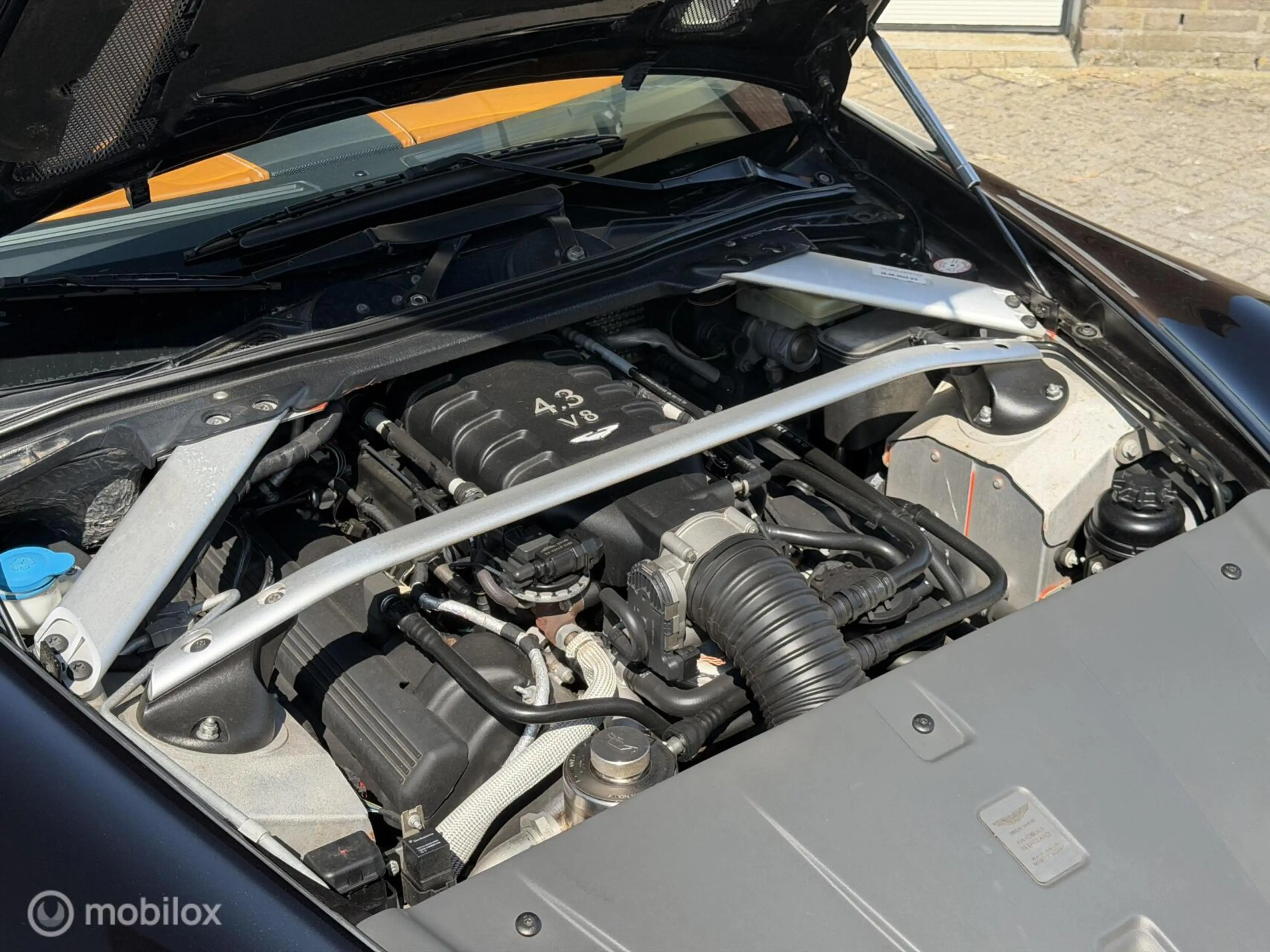 Aston Martin Vantage V8 4.3 V8 KAHN Kestrel Tan Handgeschakeld — photo 7