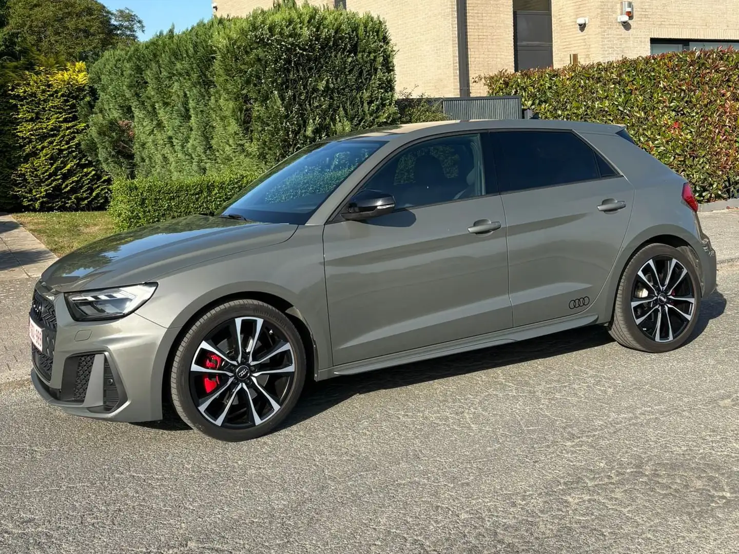 Audi A1 Gris - 1