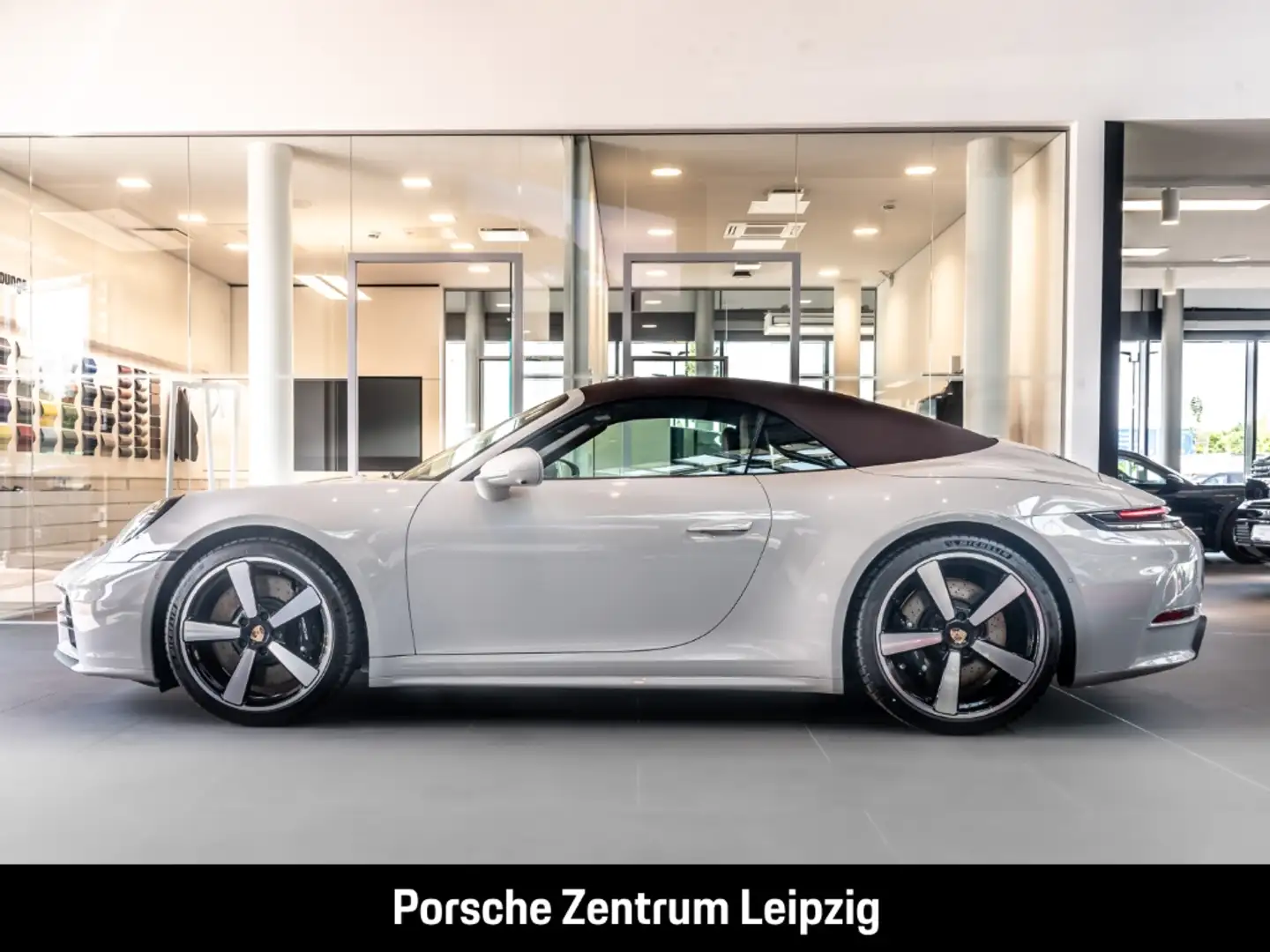Porsche 992 911 Carrera S Cabrio Burmester SportDesign Lift Grau - 2