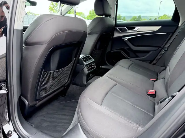 Audi A6 view 14
