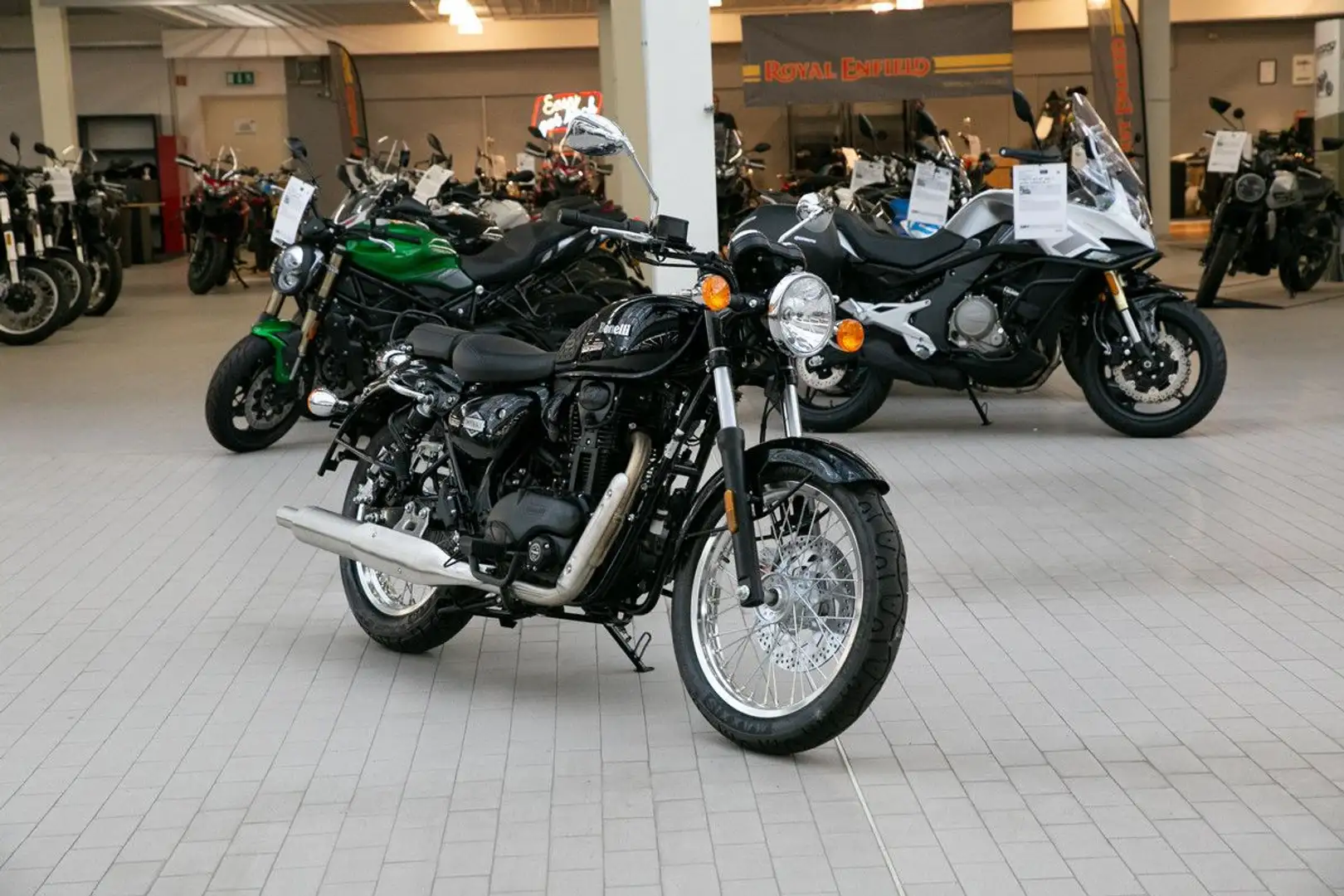 Benelli Imperiale 400 ABS,sofort lieferbar,Lieferservice Schwarz - 2