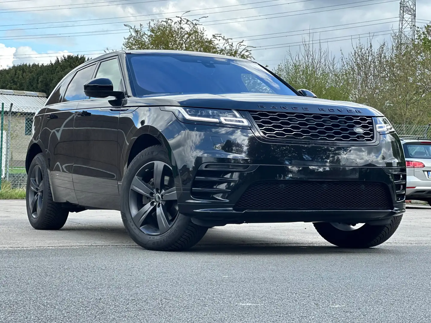 Land Rover Range Rover Velar 2.0 P250 R-Dynamic-Model 2020-62000km-Benzine-4x4 Schwarz - 1