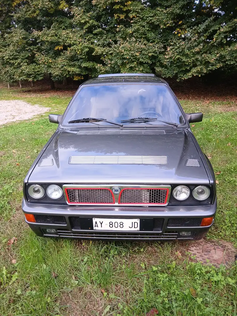 Lancia Delta 2.0 integrale Grigio - 1