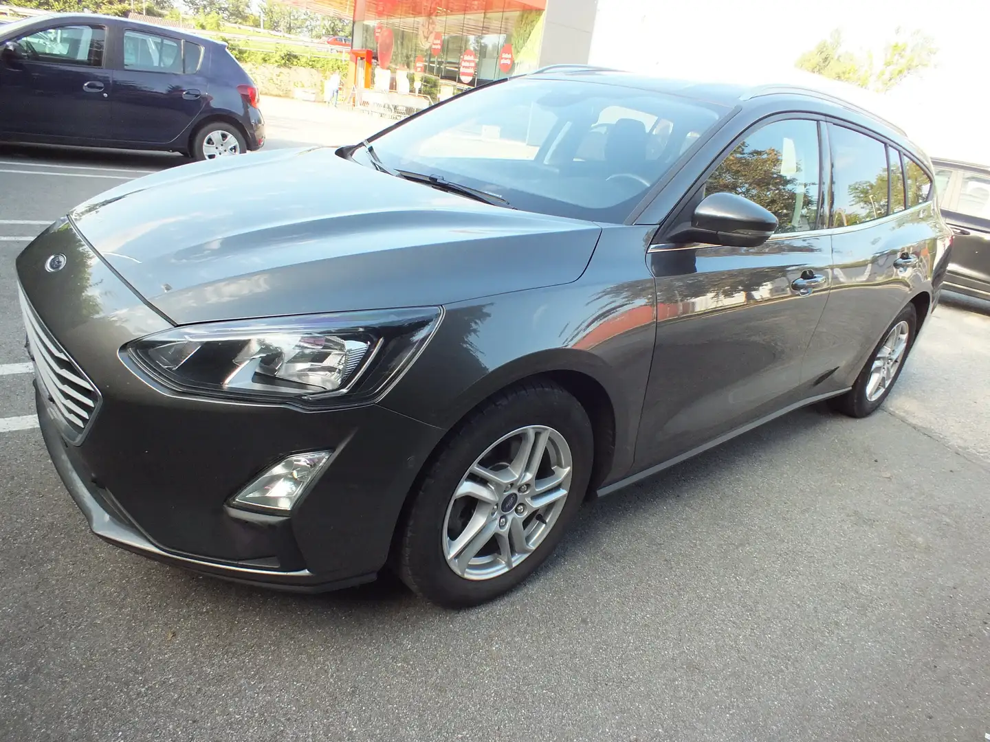 Ford Focus Titanium 120 PS Parkt selber ein  erstbesitz Blau - 1