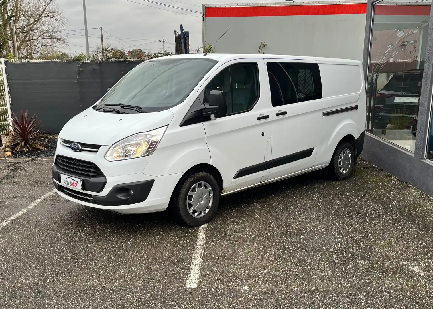 Ford Transit Custom CABINE APPROFONDIE 310 L2H1 2.0 TDCi 105 AMBIENTE Bílá - 2