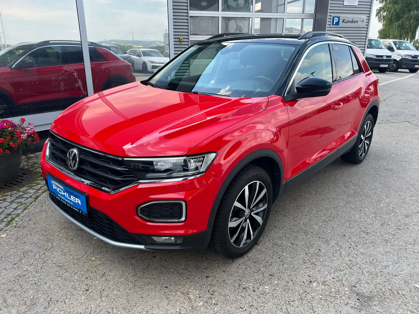 Volkswagen T-Roc Design TSI Rouge - 1