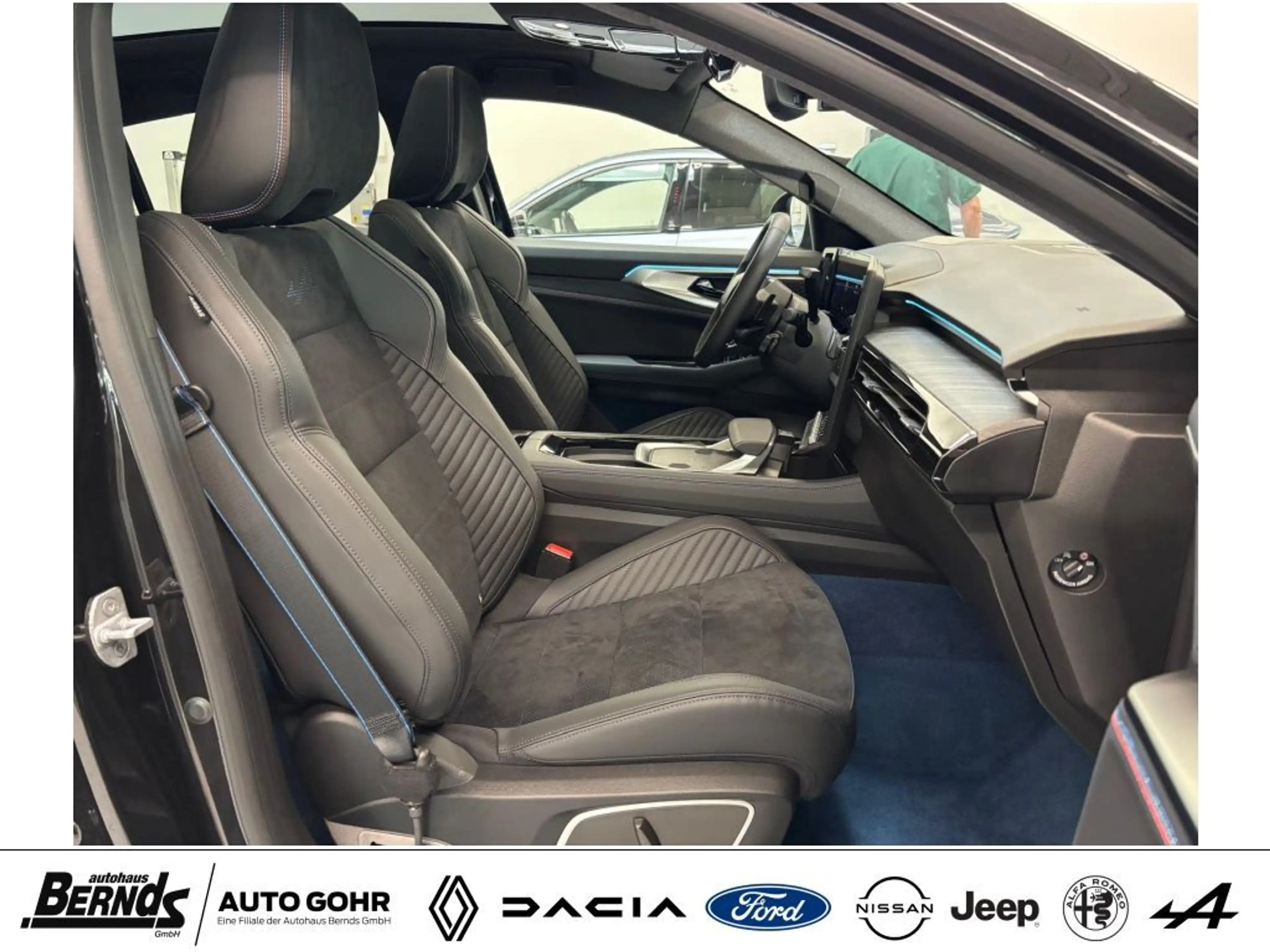Renault Rafale E-Tech Hyper Plug-in Hybrid 300 4x4 Esprit Alpine — photo 3