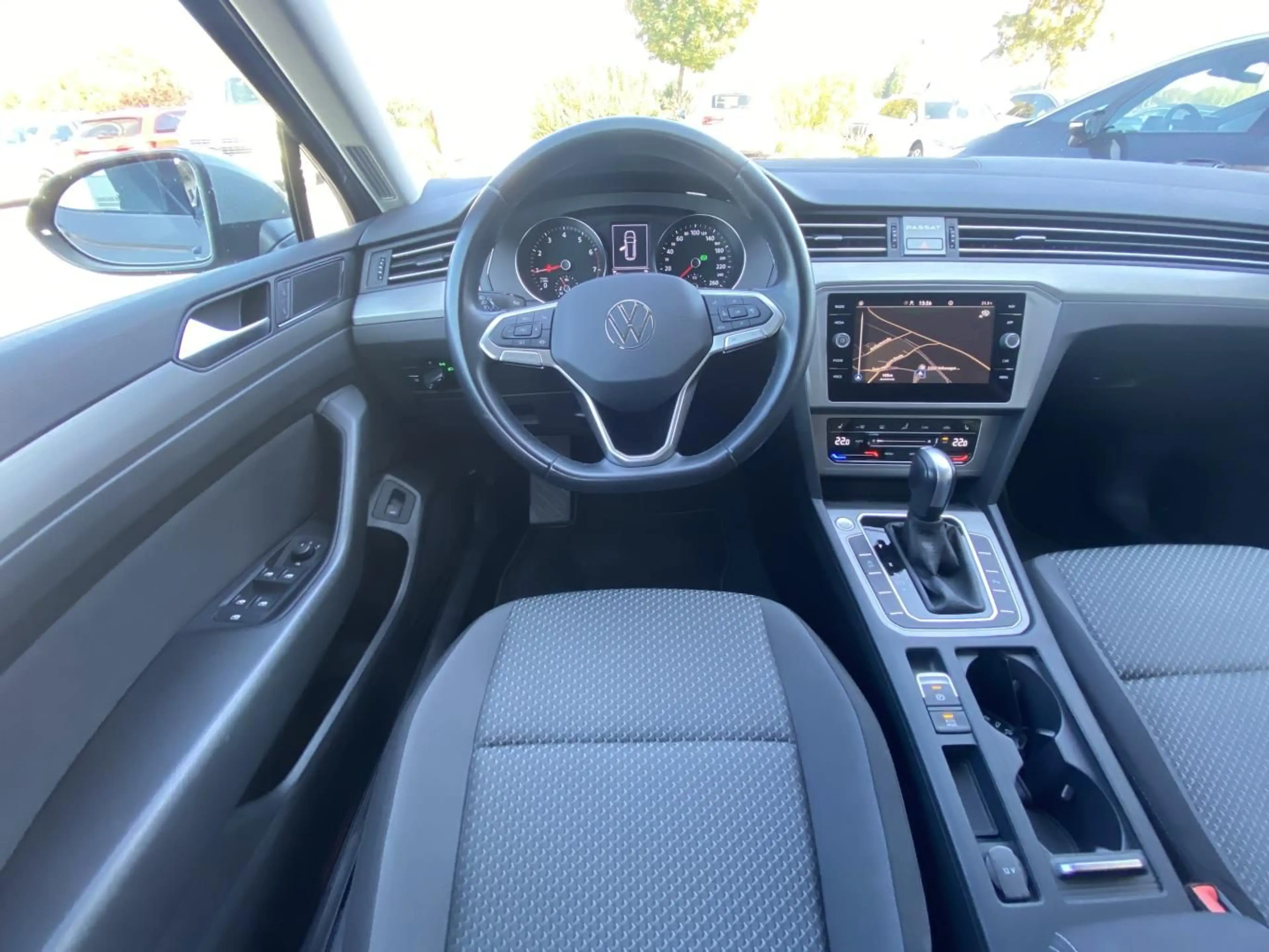 Volkswagen Passat Variant 1.5 TSI DSG APP-CONNECT+KAMERA+LE — photo 12