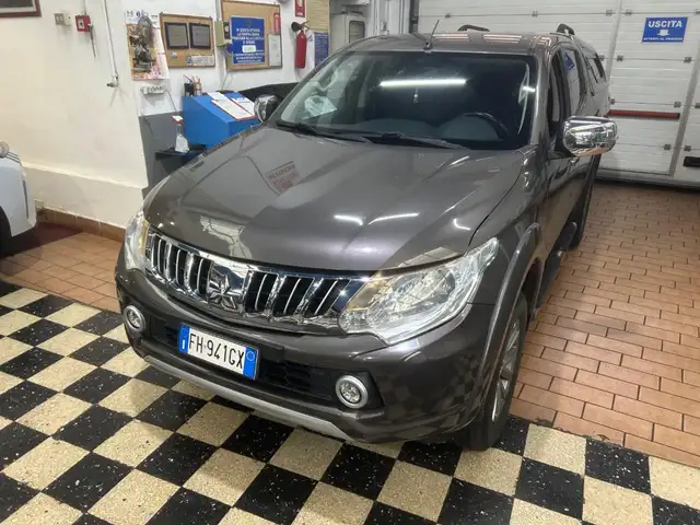 Mitsubishi L200 2.4 DI-D181CV Double Cab Intense Aut Gancio traino