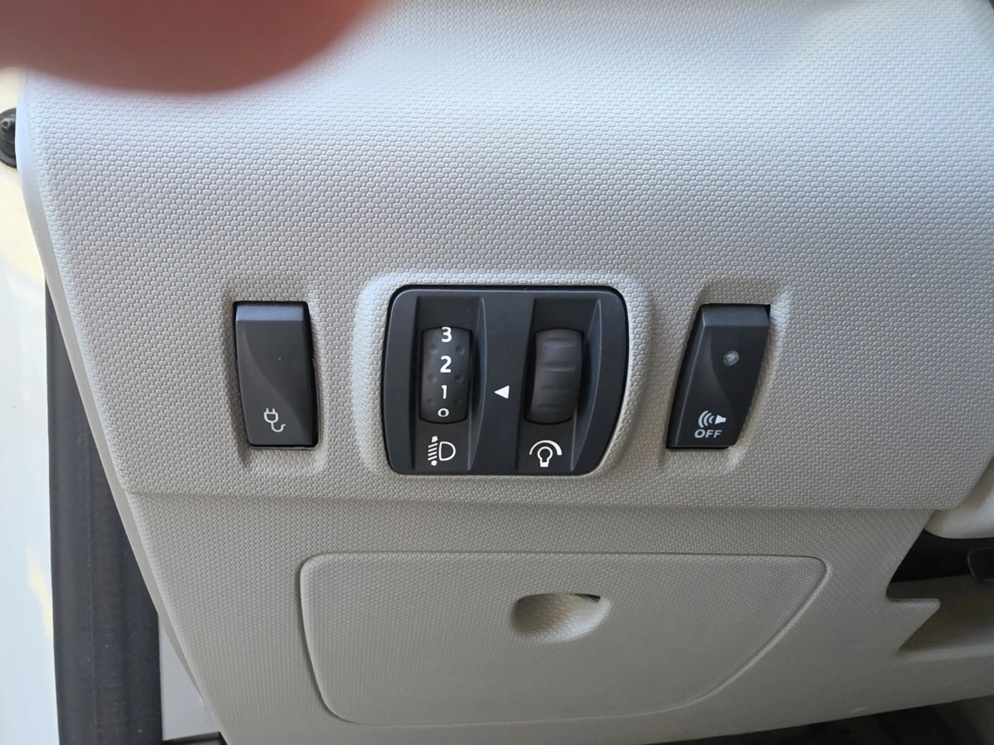 Renault ZOE Life (Rw. 240 Km) Leihbatterie DE - LimS5 Life (Mi — photo 7