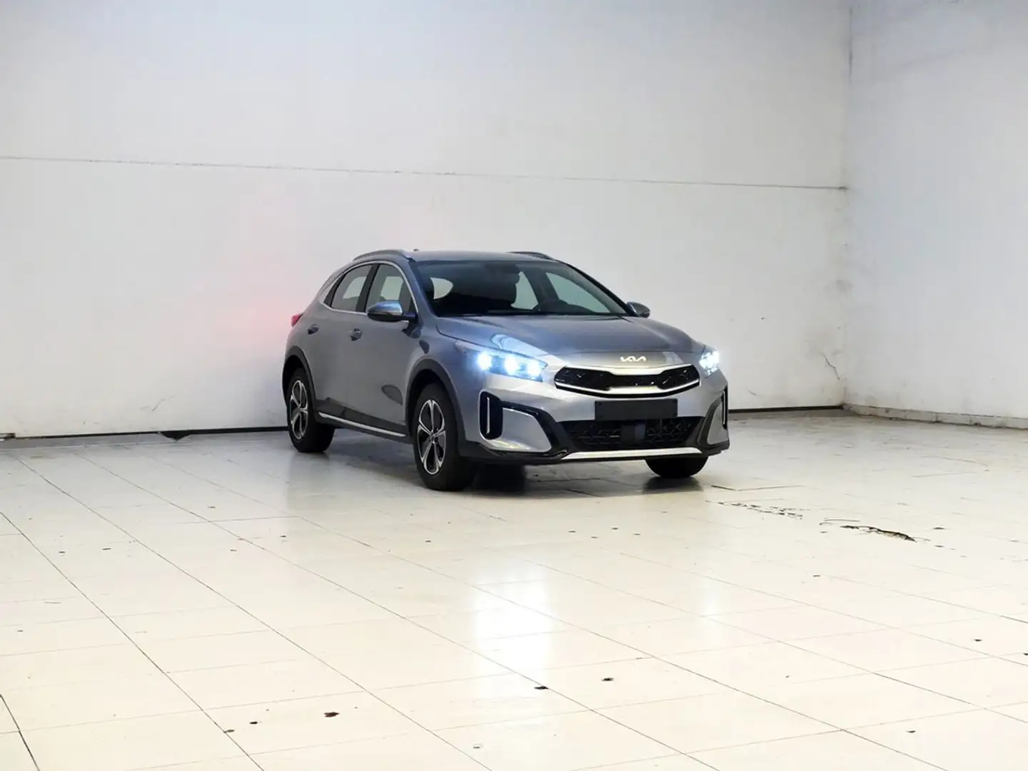 Kia XCeed 1.6 GDI PHEV EDRIVE 141 5P Gris - 2
