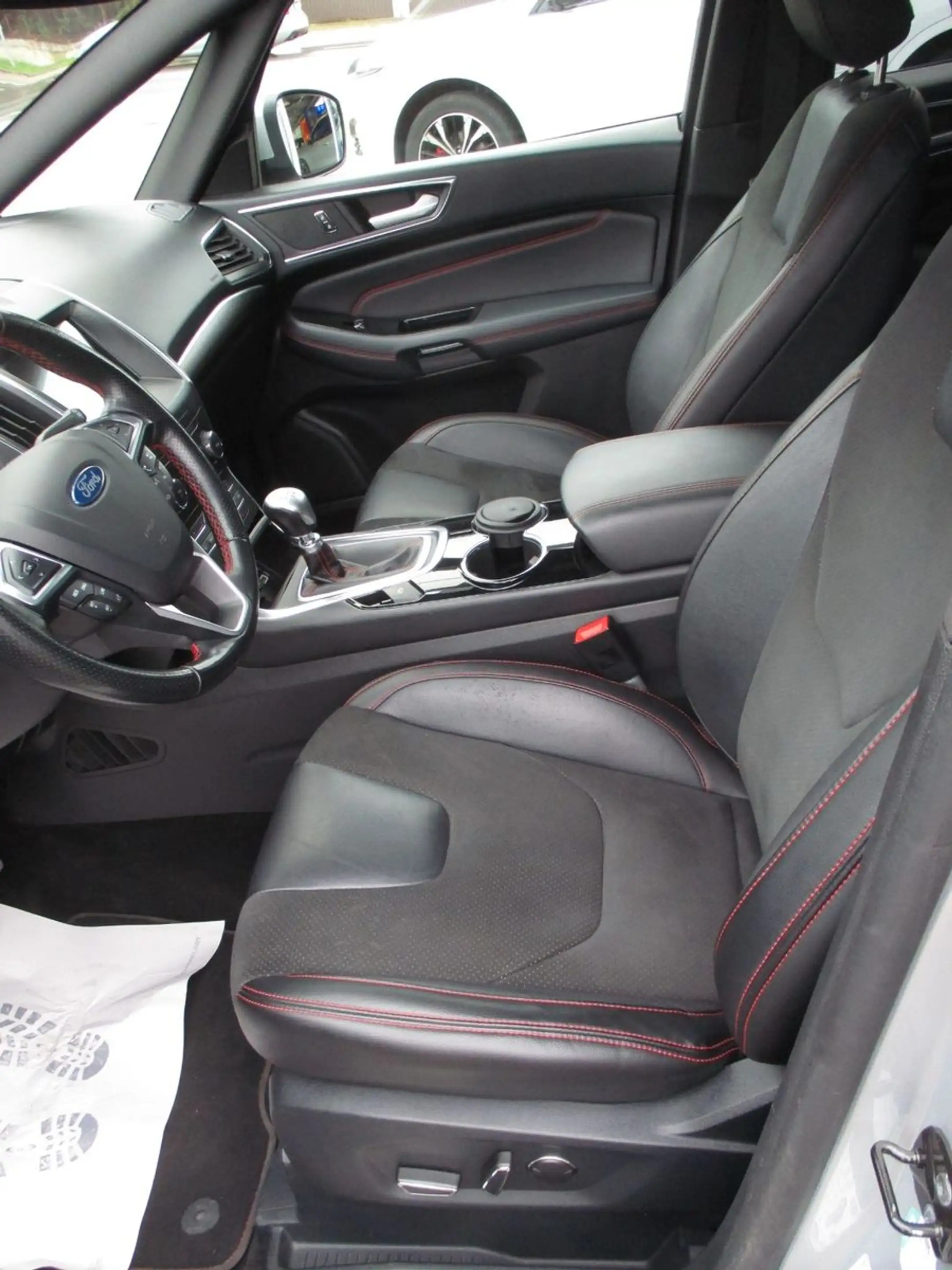 Ford S-Max S-MAX ST-Line / Navi / PDC / Winterpaket — photo 4