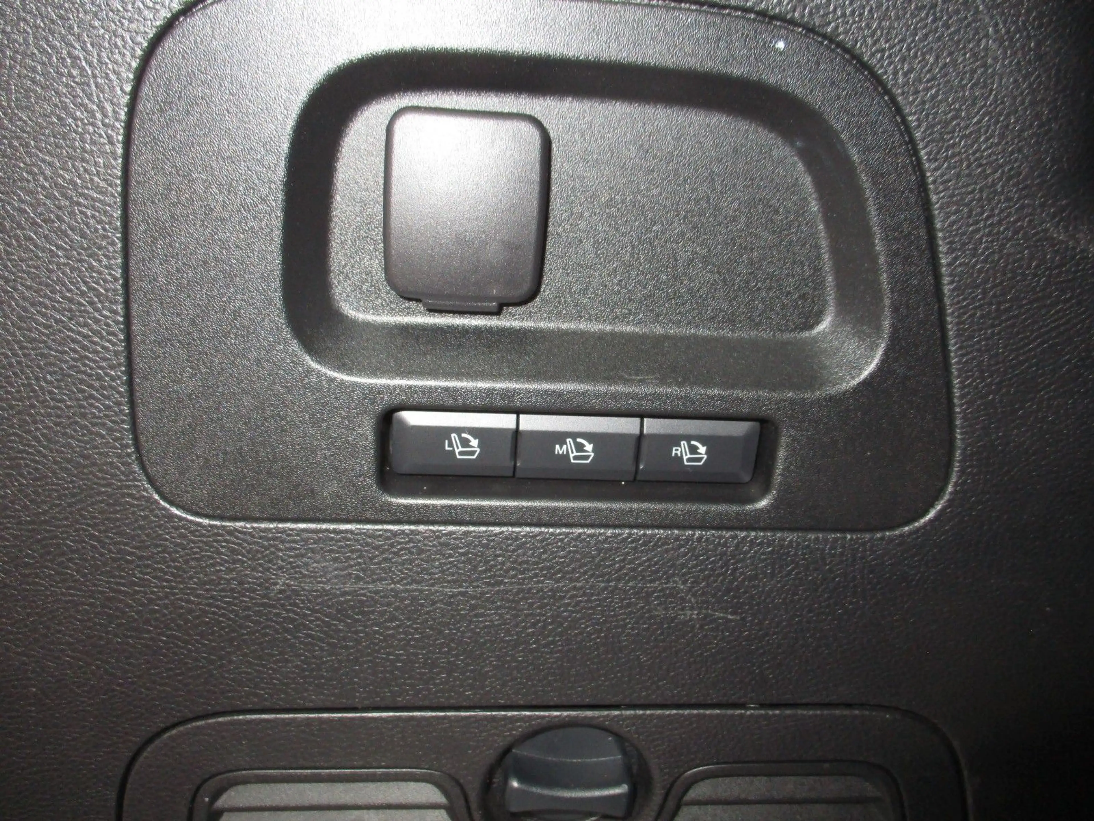 Ford S-Max S-MAX ST-Line / Navi / PDC / Winterpaket — photo 15