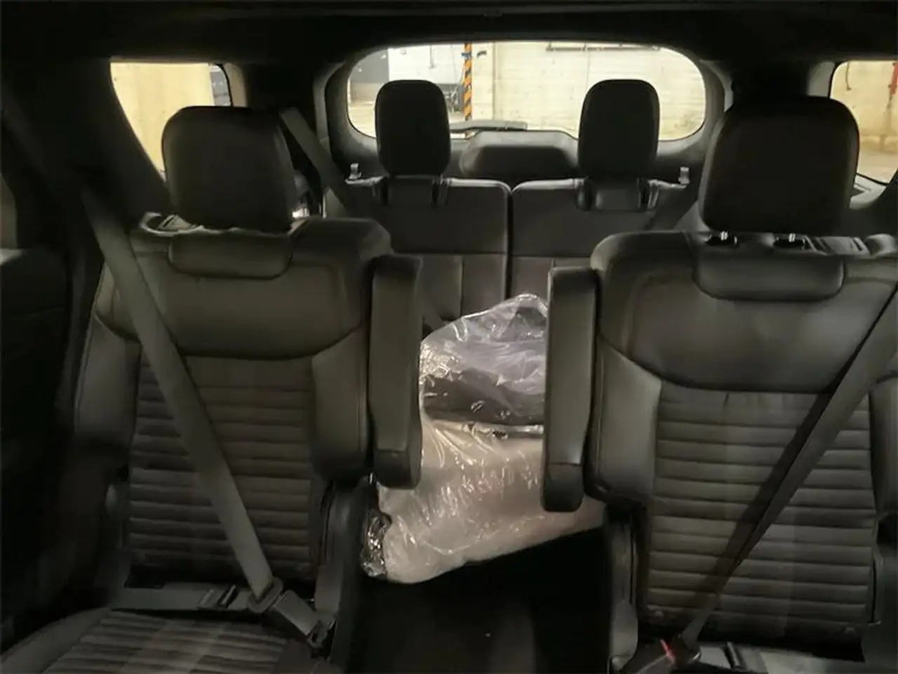 Ford Explorer снимка Ford Explorer