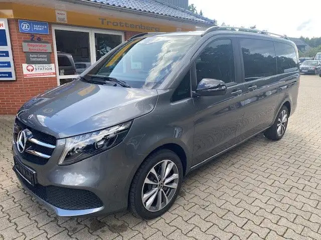 Mercedes-Benz V 250