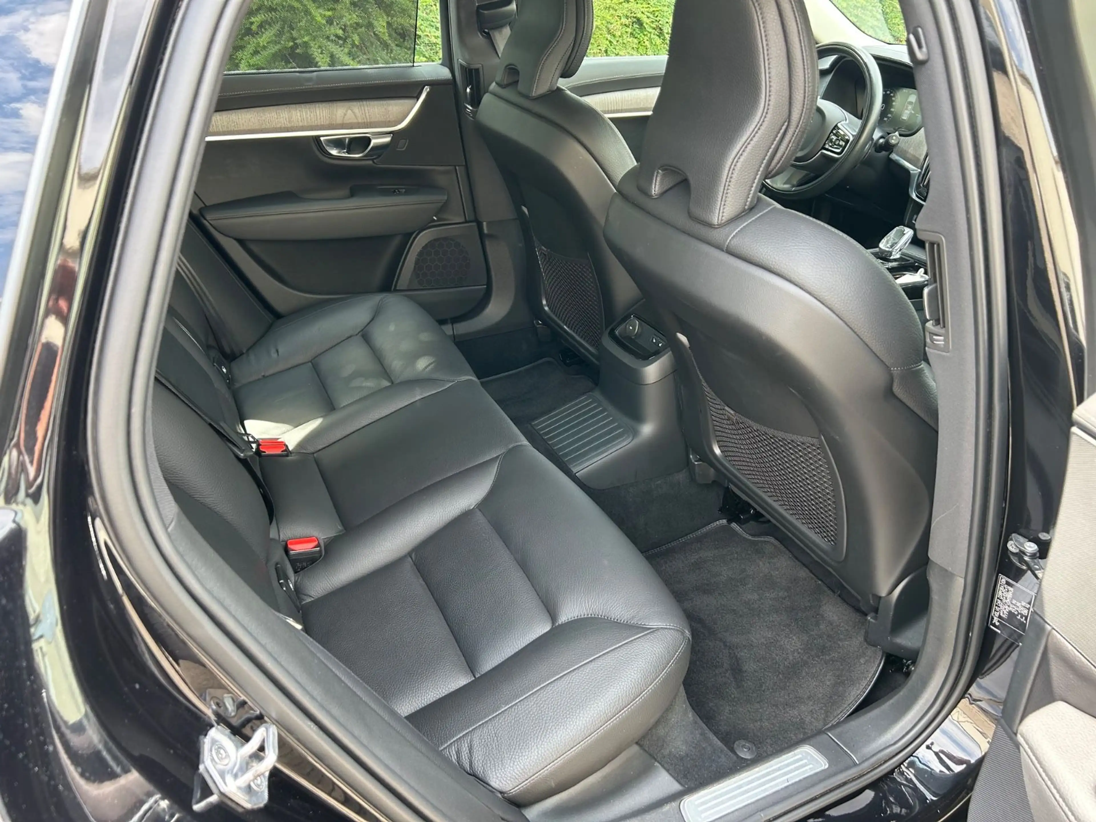 Volvo V90 Kombi Inscription Recharge Plug-In Hybrid AW — photo 12