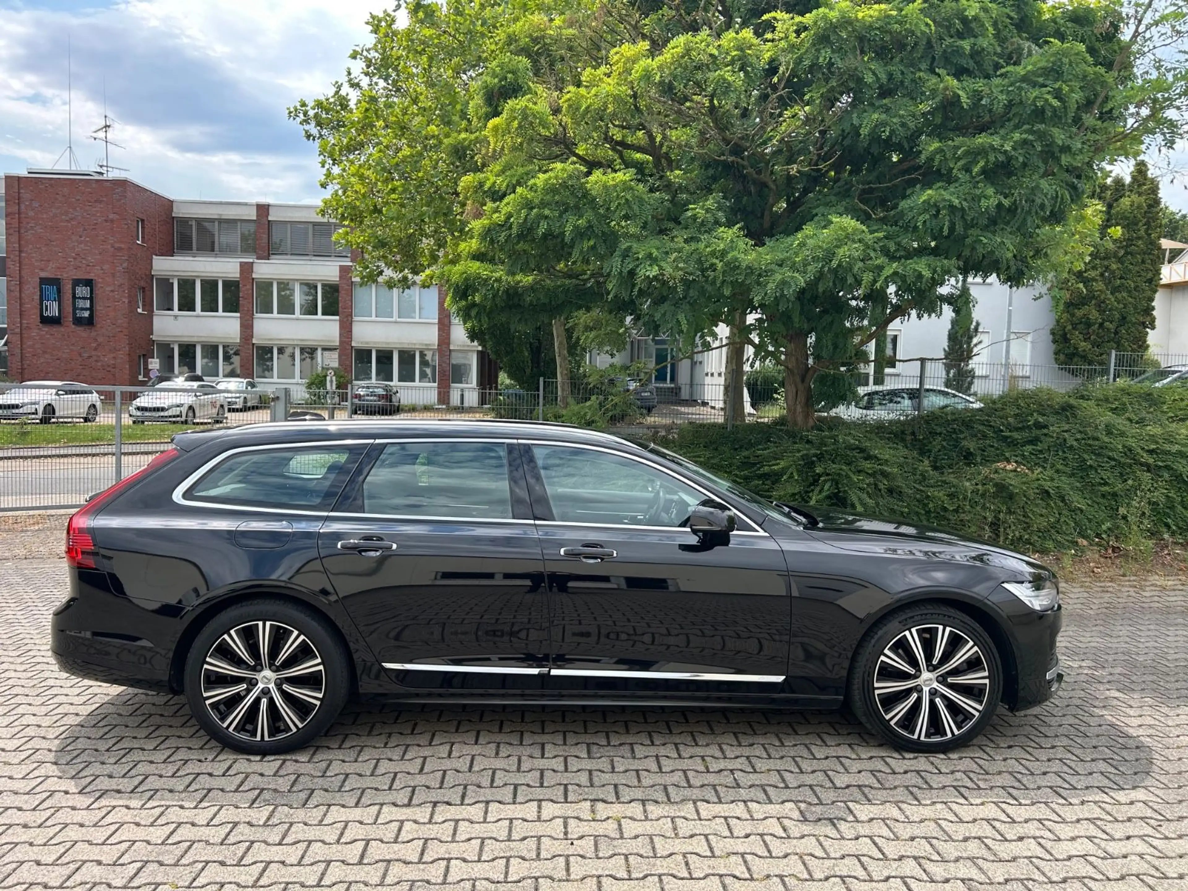 Volvo V90 Kombi Inscription Recharge Plug-In Hybrid AW — photo 8