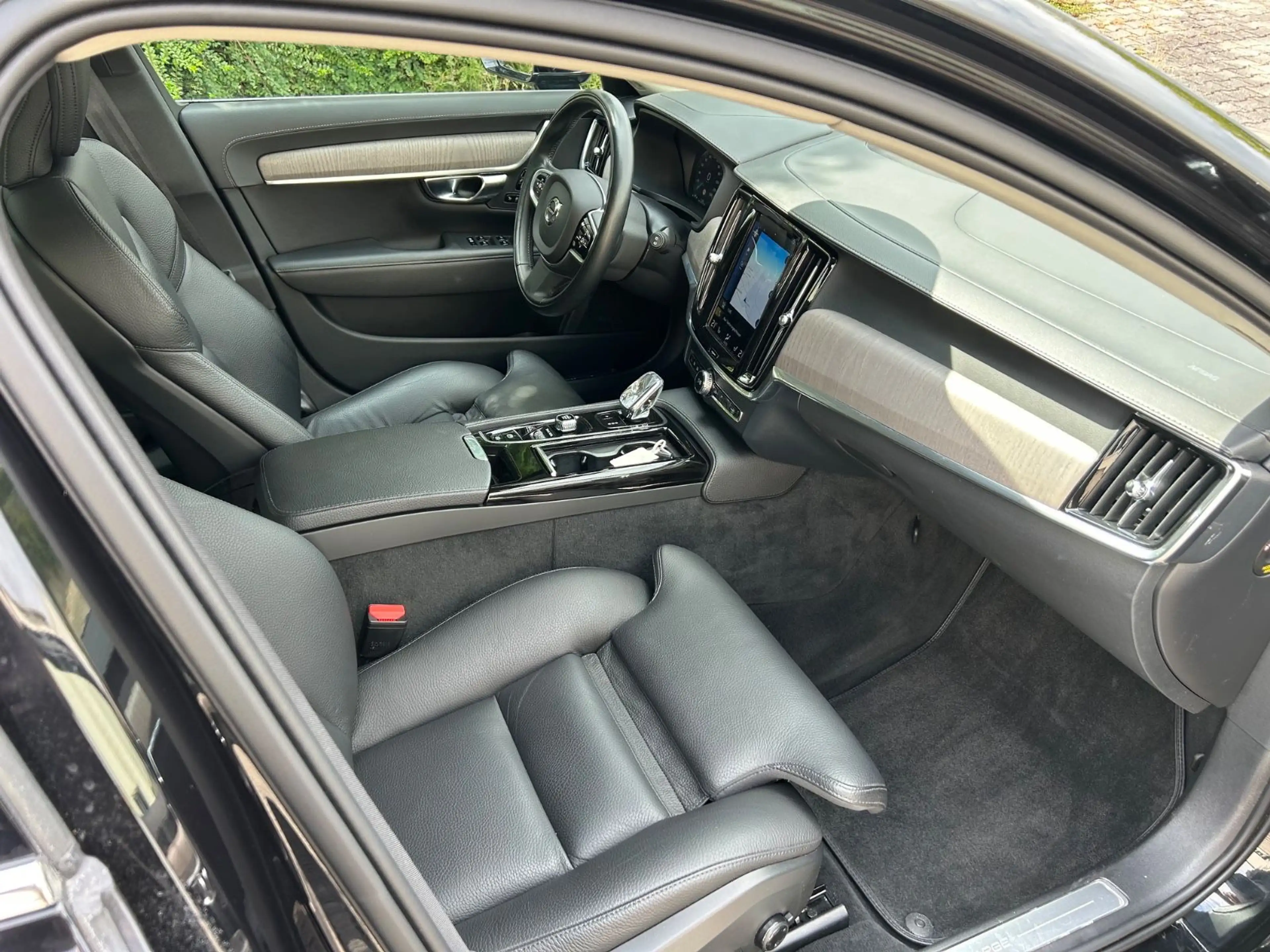 Volvo V90 Kombi Inscription Recharge Plug-In Hybrid AW — photo 10
