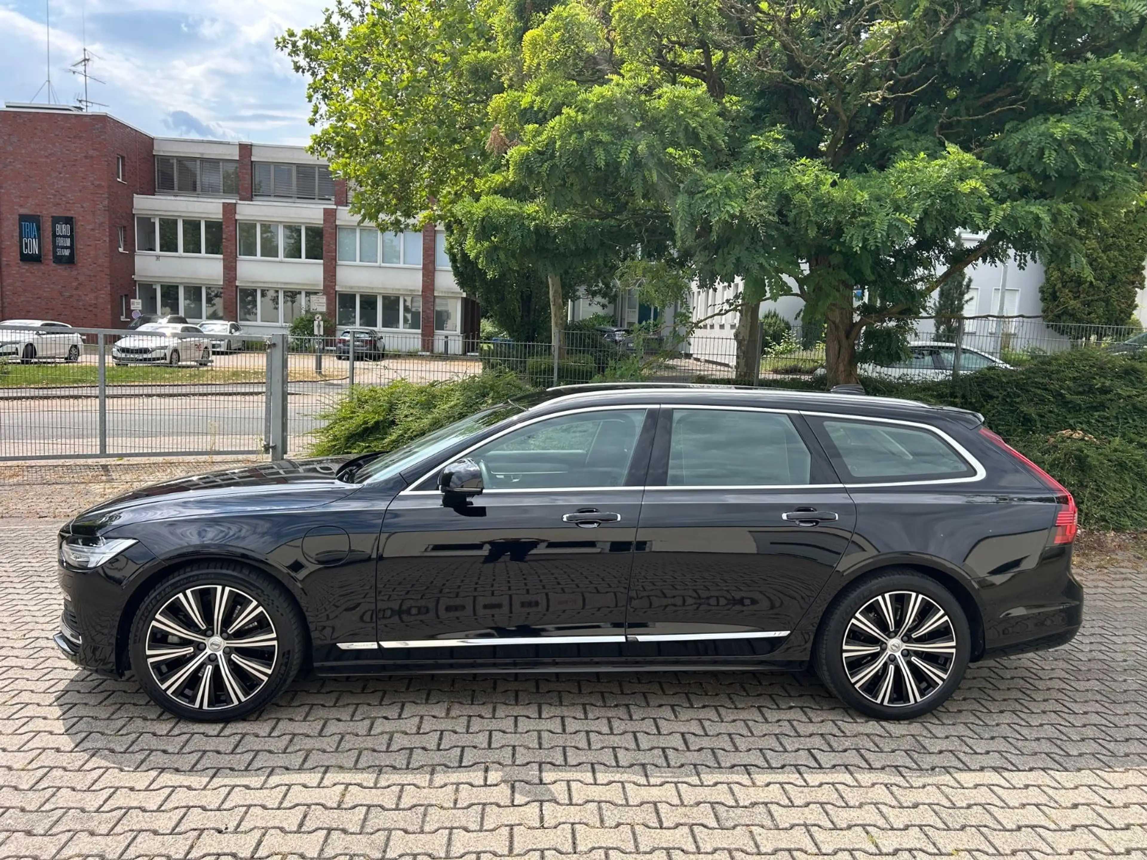 Volvo V90 Kombi Inscription Recharge Plug-In Hybrid AW — photo 7