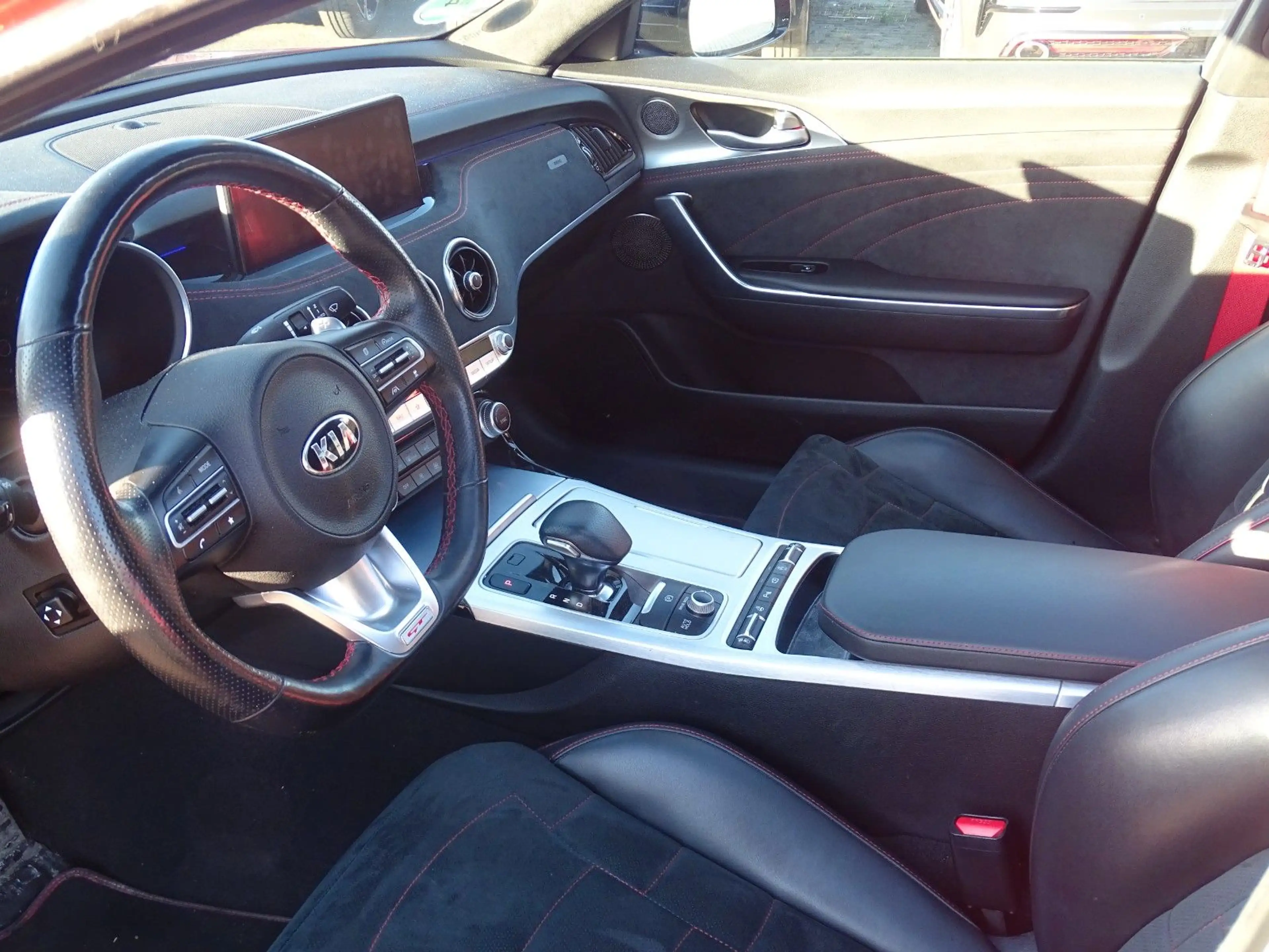 Kia Stinger 3.3 GT 4WD 20´MK-Performance Panor.dach — photo 10