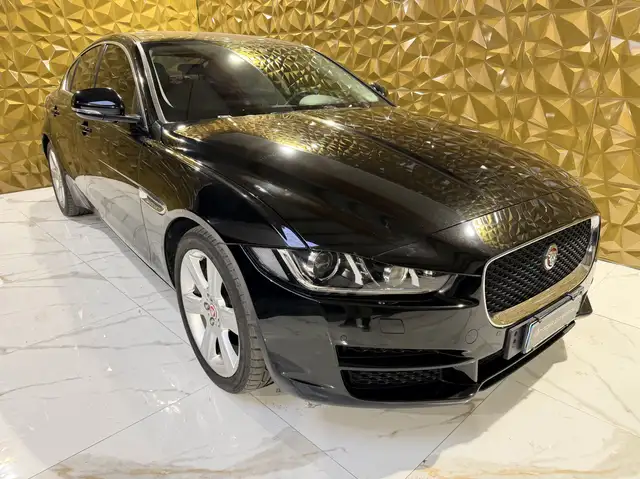 Jaguar XE XE 2.0d Prestige 180cv auto